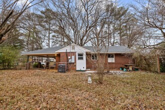 1245 Rayfield Dr in Birmingham, AL - Foto de edificio - Building Photo