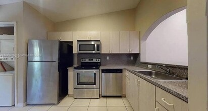 2921 SE 13th Rd, Unit 20439 in Homestead, FL - Building Photo - Building Photo