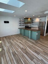 2674 E Washington St in Carson, CA - Building Photo