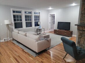 26 Taylor Ave in Dedham, MA - Building Photo - Building Photo