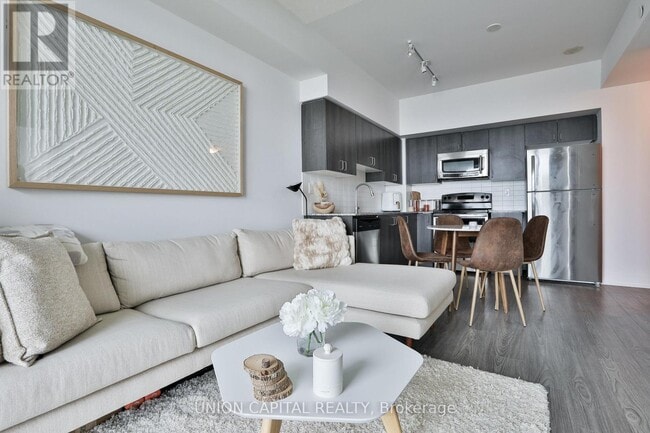 property at 1215-PH1215 Bayly St