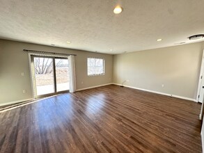 3005 Zenith Ave in Spirit Lake, IA - Building Photo - Building Photo