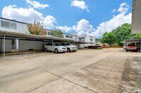 5044 Glenmont Dr photo'