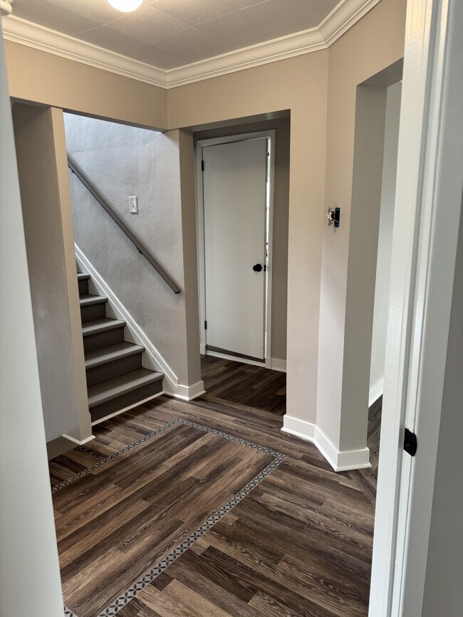 35 Florence Ave, Unit 33 FL1 in Bellevue, PA - Building Photo - Building Photo