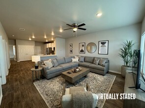 5403 Rose Gdn Lp in Killeen, TX - Foto de edificio - Building Photo