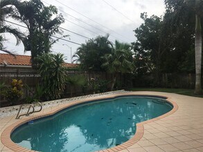 5706 NE 17th Terrace in Fort Lauderdale, FL - Building Photo - Building Photo