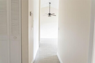 11686 NW 39th St in Coral Springs, FL - Building Photo - Building Photo