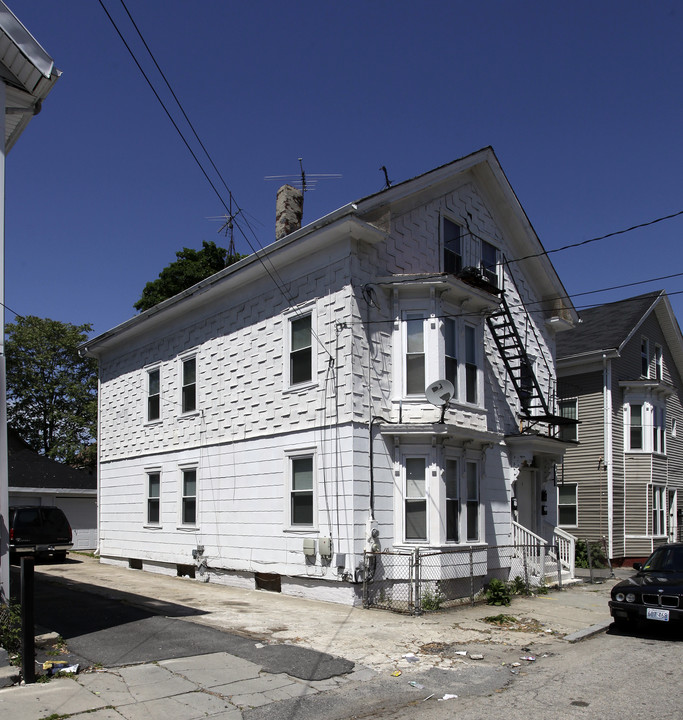 9 Norwich Ave in Providence, RI - Foto de edificio