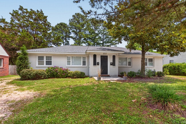 404 Roselynn Ln