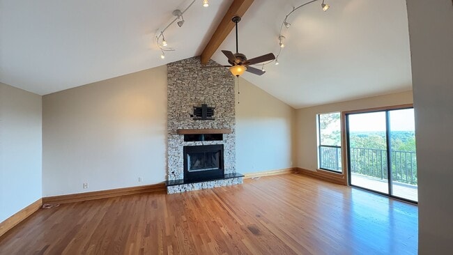 7757 S Hudson Ave in Tulsa, OK - Foto de edificio - Building Photo