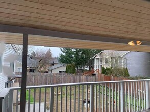 6609 Elliott Way in Everett, WA - Building Photo - Building Photo