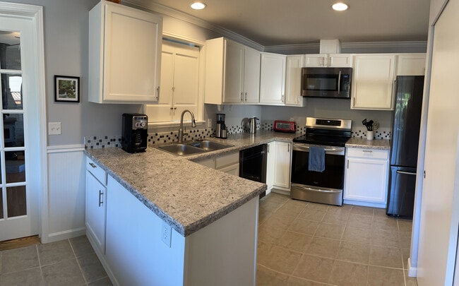 317 E 13th St in Port Angeles, WA - Building Photo - Building Photo