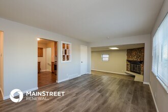 11367 Larson Ln in Northglenn, CO - Building Photo - Building Photo