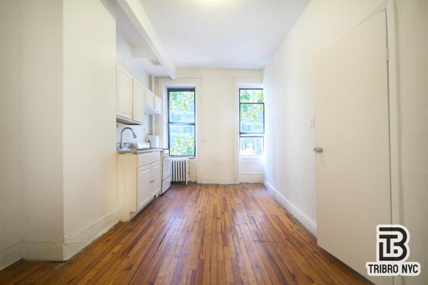 1490 1st Ave. in New York, NY - Foto de edificio