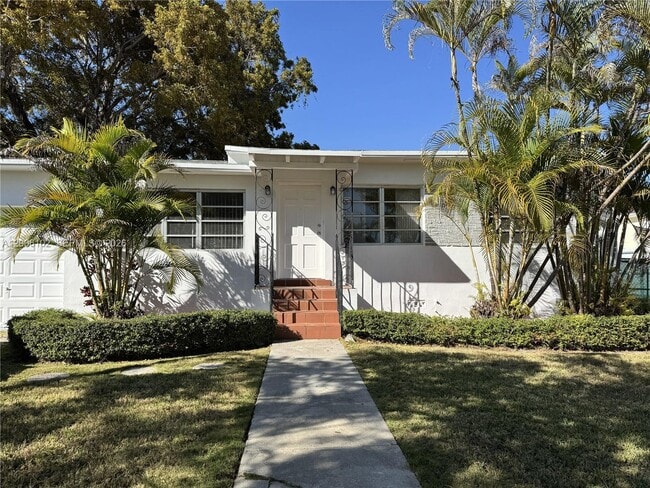 property at 5353 SW 6th St