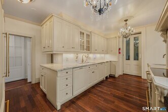 9 Lyme St in Old Lyme, CT - Foto de edificio - Building Photo