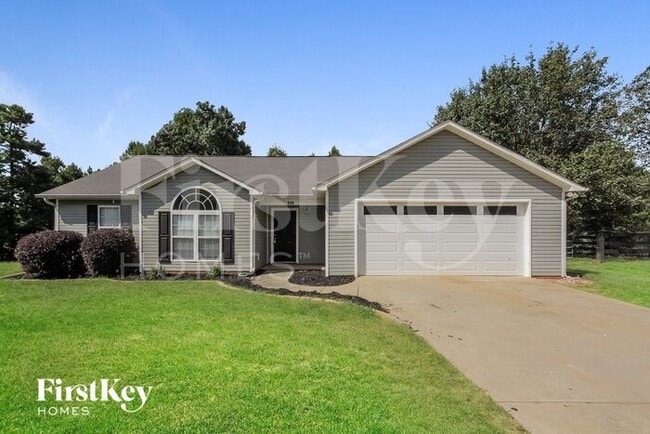 property at 119 E Panther Creek Rd