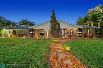 4501 Briarcliff Ln in Coconut Creek, FL - Building Photo - Building Photo