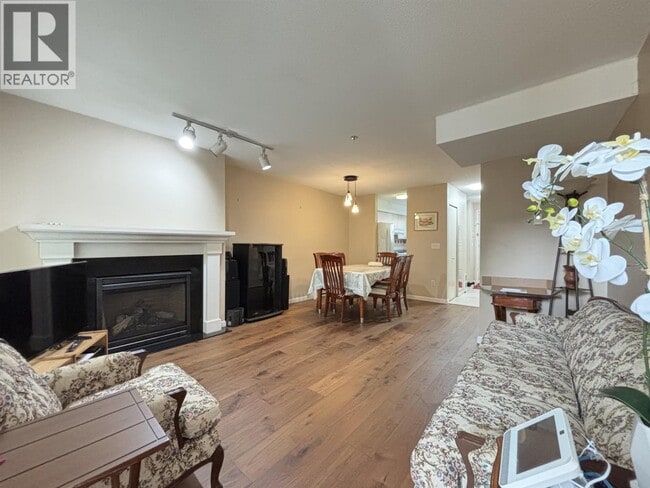 property at 3683 Wellington Ave