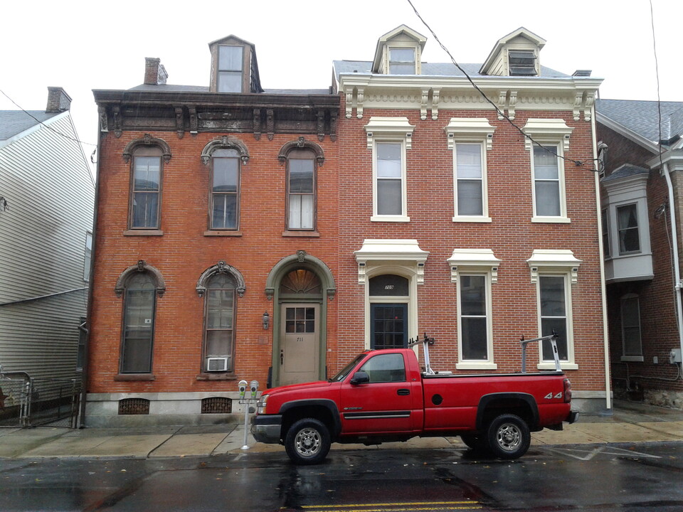 711 Chestnut St, Unit 3 in Lebanon, PA - Foto de edificio