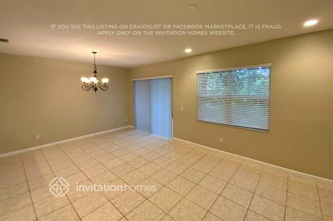 102 W Prive Cir in Delray Beach, FL - Building Photo - Building Photo