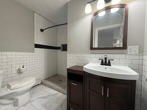 19 Rose St, Unit #2 in North Providence, RI - Building Photo - Building Photo