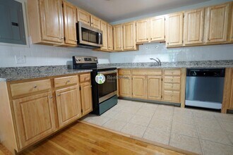 110 Babcock St in Brookline, MA - Building Photo - Building Photo