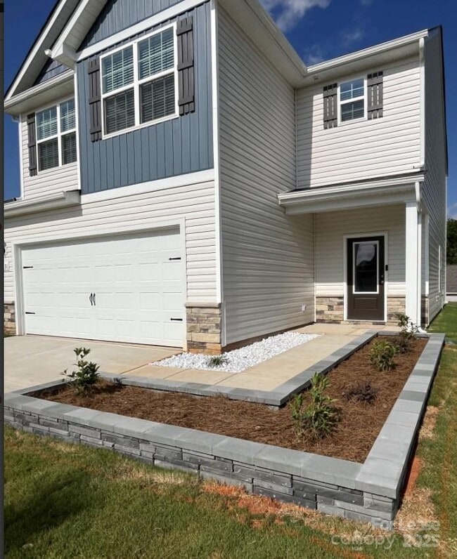 2131 Transatlantic Ave in Charlotte, NC - Building Photo - Building Photo