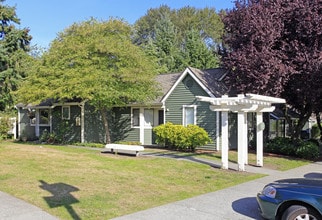 Burke Gilman Place in Seattle, WA - Building Photo - Building Photo