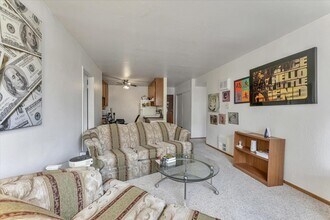 455 Crescent St in Oakland, CA - Building Photo - Building Photo