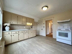 60 Franklin St in Braintree, MA - Building Photo - Building Photo