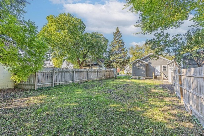 1208 S University Dr in Fargo, ND - Building Photo - Building Photo