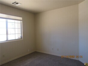 3284 N Jewel St in Kingman, AZ - Building Photo - Building Photo