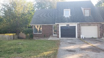 1616 E Cedar Pl in Olathe, KS - Building Photo