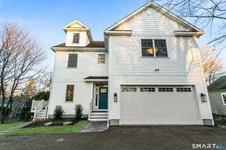 210 High Ridge Ave in Ridgefield, CT - Building Photo - Building Photo