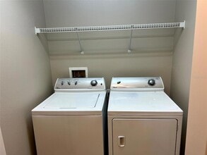 10266 Lake District Ln in Orlando, FL - Foto de edificio - Building Photo