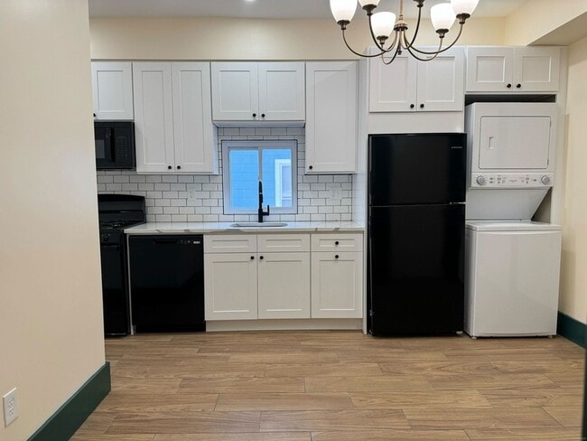 130 Hubinger St in New Haven, CT - Building Photo - Building Photo