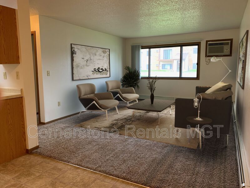 1401 12th St E in West Fargo, ND - Building Photo