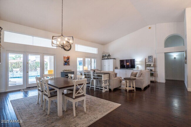 4649 E Acoma Dr in Phoenix, AZ - Building Photo - Building Photo