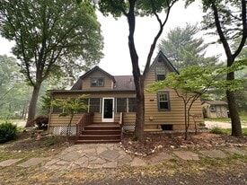 480 Garretson Rd in Bridgewater, NJ - Building Photo