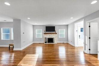 1571 Blvd Lorraine SW in Atlanta, GA - Building Photo - Building Photo