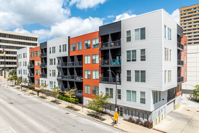 Carbon 550 in Des Moines, IA - Foto de edificio - Building Photo