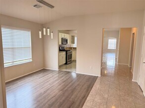 631 Kiley Dr in Houston, TX - Building Photo - Building Photo