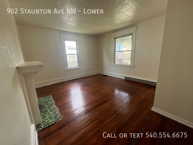property at 902 Staunton Ave NW