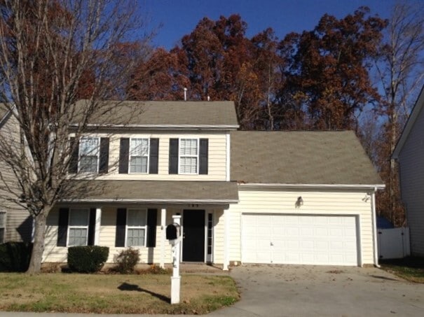 property at 183 Everett Park Dr