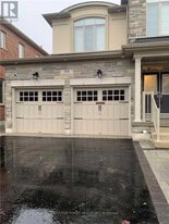 59 Golden Hawk Dr in Hamilton, ON - Building Photo