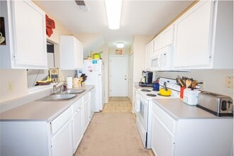 6004 Loch Maree in San Antonio, TX - Building Photo - Building Photo