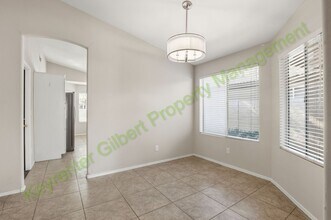 142 W Smoke Tree Rd in Gilbert, AZ - Building Photo - Building Photo