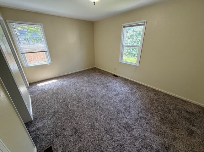 property at 515 N Meridian St