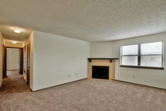 Buttonwood Tree Apartments in Wichita, KS - Building Photo - Building Photo